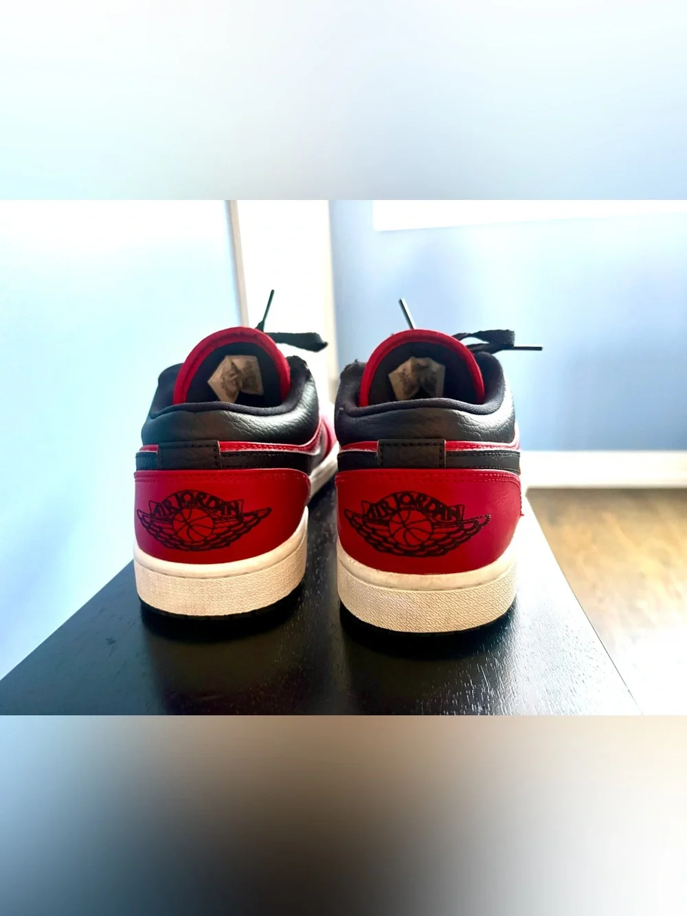 AIR JORDAN 1 | Low Reverse Bred Pebbled Swoosh Sneakers Red Blk Wht Mens Size 8